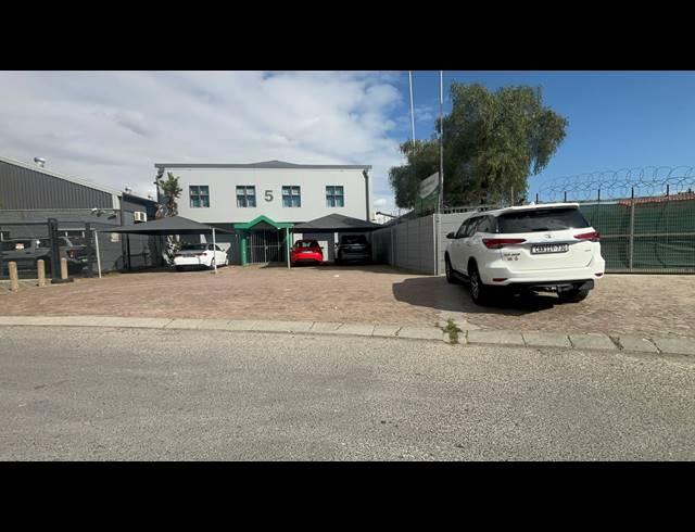 815M² WAREHOUSE TO LET IN BLACKHEATH INDUSTRIAL